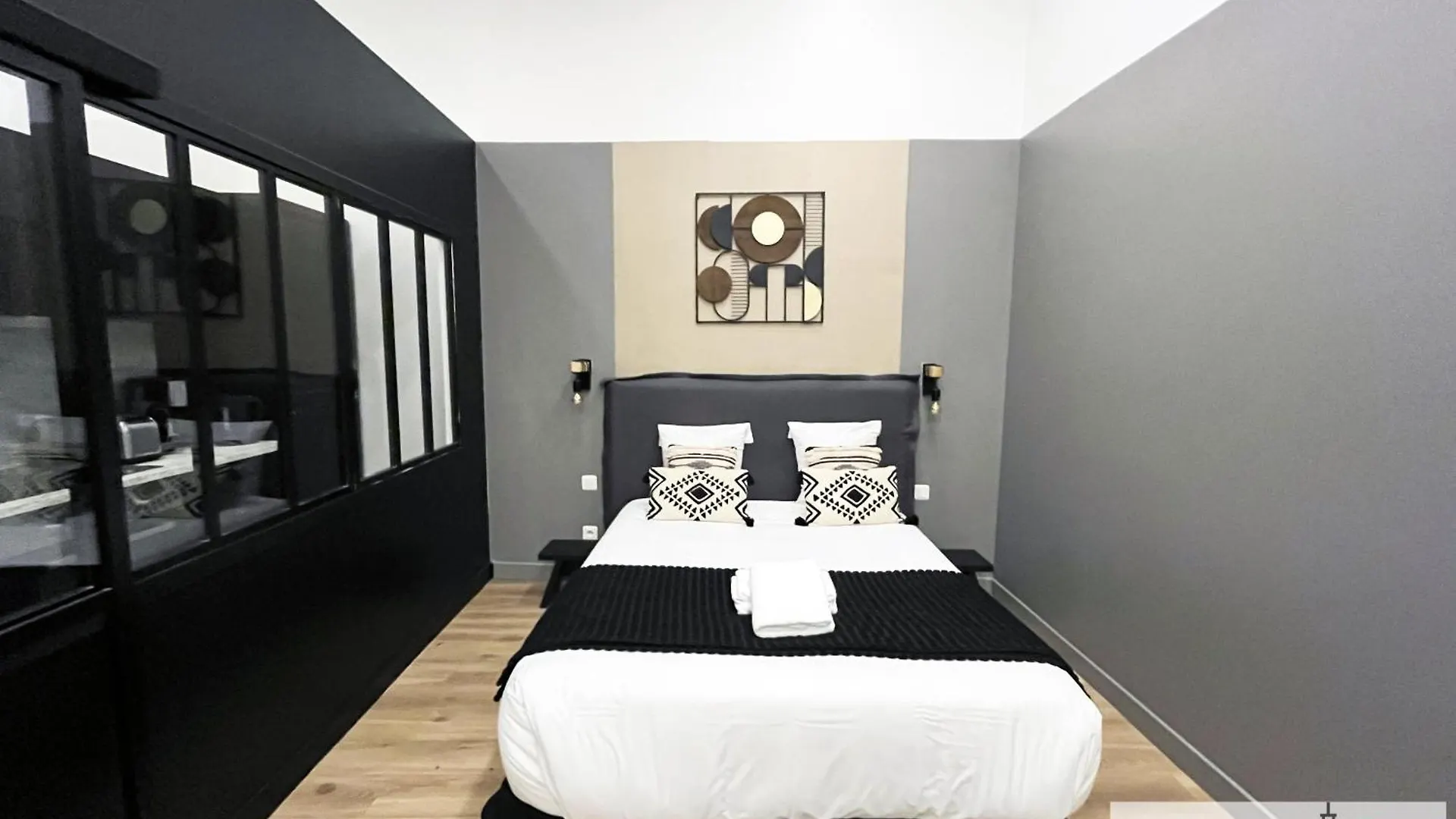 Urban Flat 05 - Spacious 1 Bedroom Parisian Flat Paris